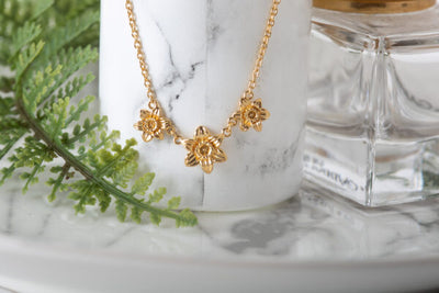 Daffodil Necklace