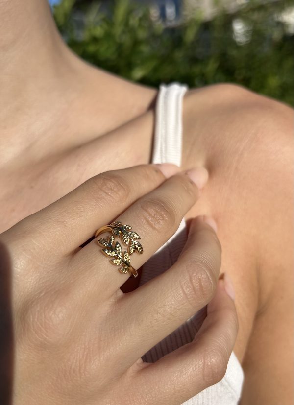 Laurel Leaf Ring